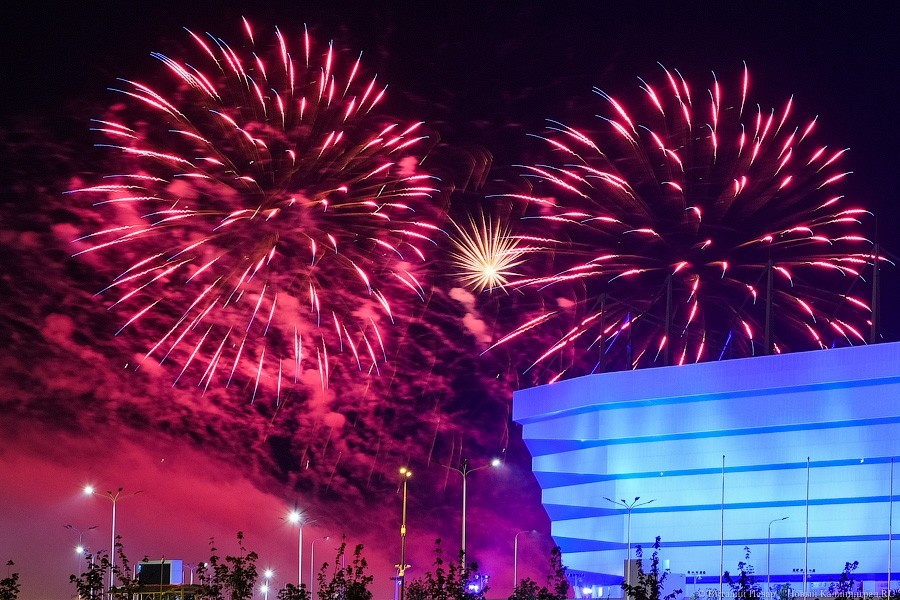 В Калининграде стартовал чемпионат фейерверков. Показываем, как это было (фото)