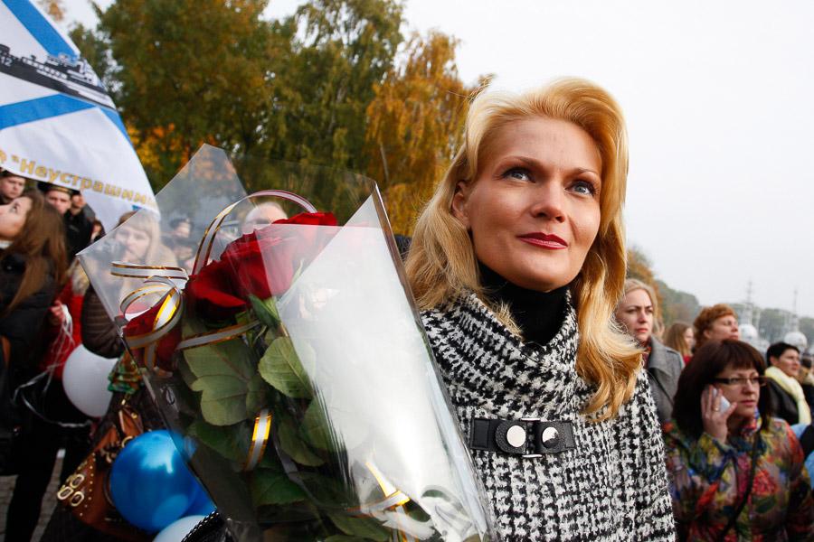 «Неустрашимый» со взбитыми сливками: боевой корабль вернулся из похода к берегам Сомали