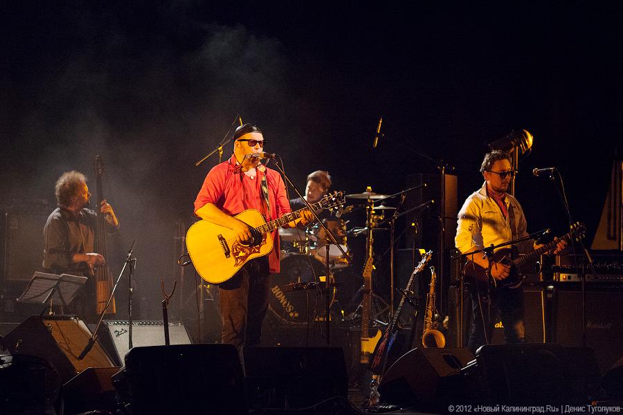 «Гребенщиков и оркестр»: фоторепортаж с концерта группы «Аквариум»
