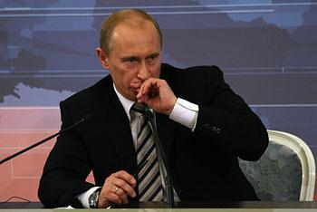 Боос отвечал за Путина гражданам "из списка"
