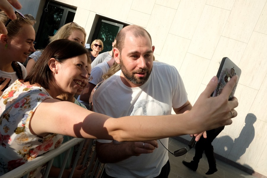 Пляжные десантные войска: как прошел «Голосящий КиВиН-2018» в Светлогорске