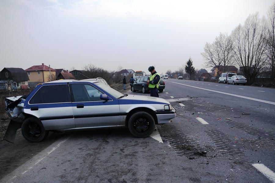На Окружной дороге «Ауди» врезалась в «Хонду» (+фото)