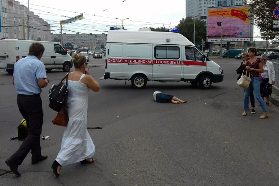Напротив гостиницы «Калининград» сбили женщину на пешеходном переходе (фото)