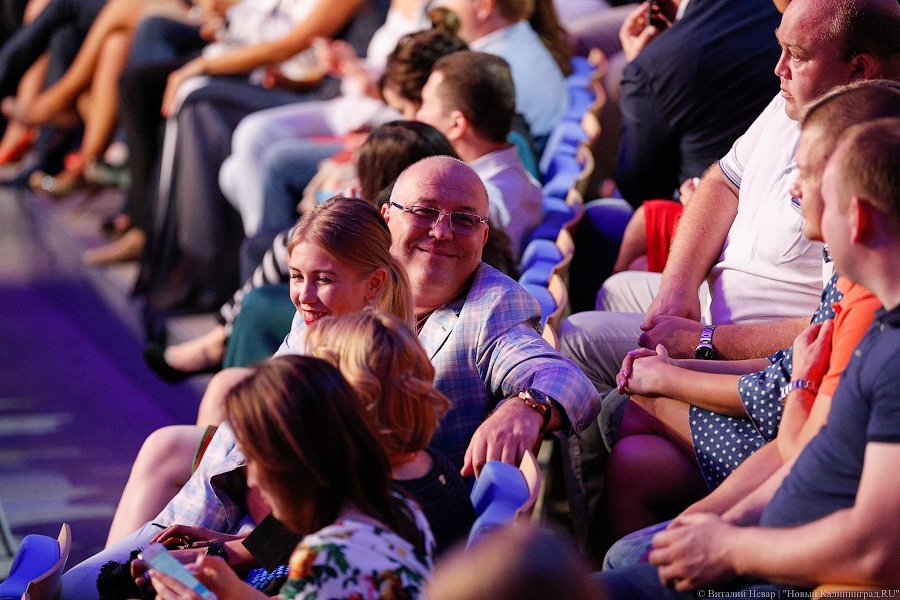 Снова в этом зале: как прошел «Голосящий КиВиН» в Светлогорске (фото)