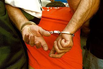 В убийстве женщины и ее 3-месячного ребенка обвиняется 18-летний юноша