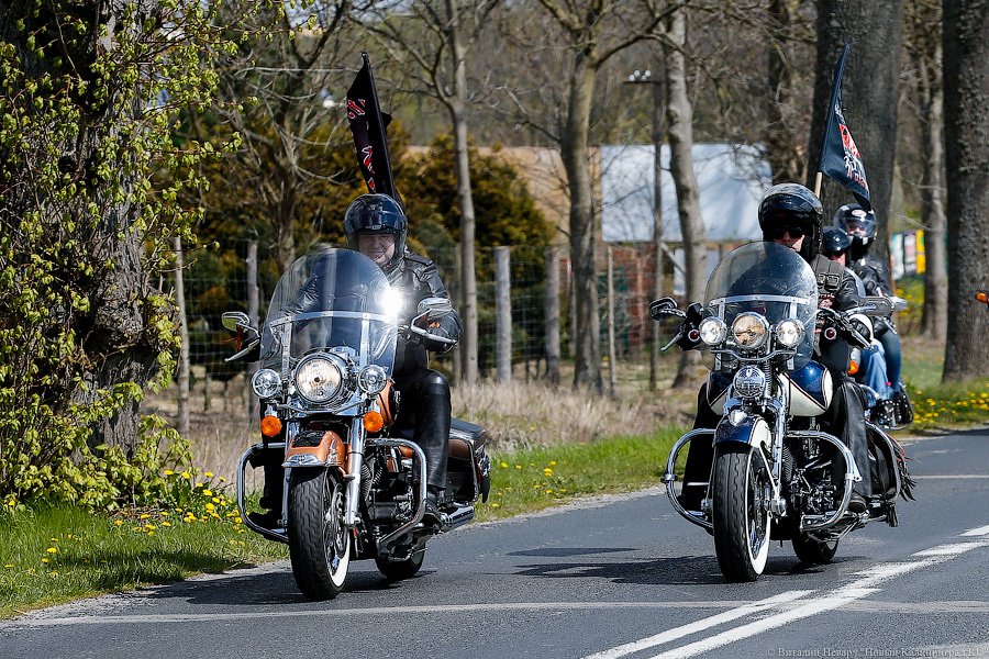 Российские байкеры в Польше: в Бранево почтили память павших солдат