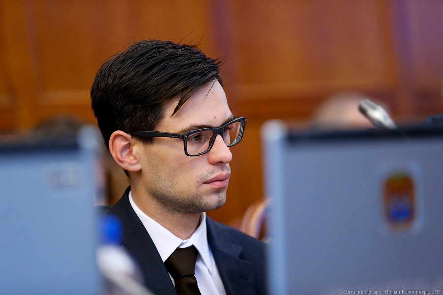 В Черняховске на фотоловушку попалась компания, использующая закрытый полигон ТКО