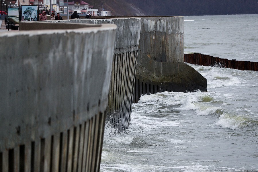 «В ожидании 70 метров»: как ведутся работы по расширению пляжа в Светлогорске