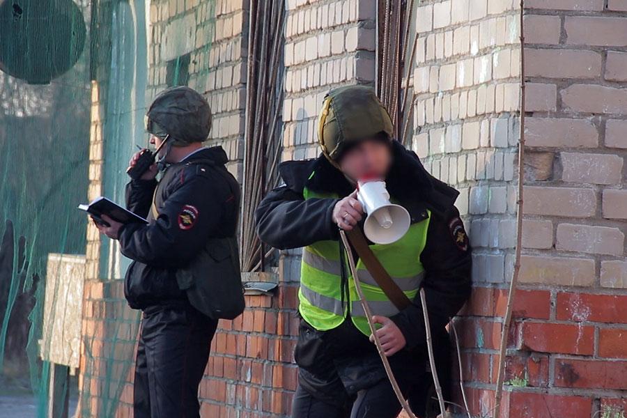 С БТР и вертолётом: масштабные антитеррористические учения в Калининграде