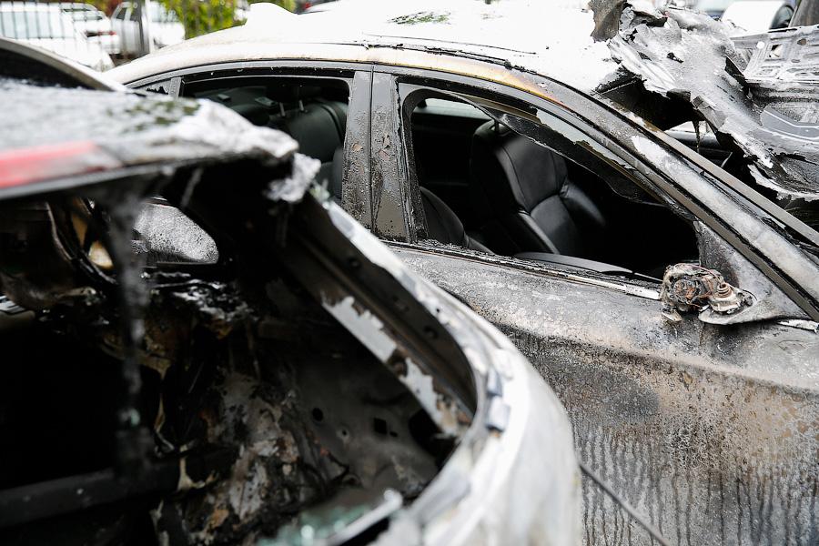 Охранник: машину Косенкова взорвали двое мужчин в масках (фото)