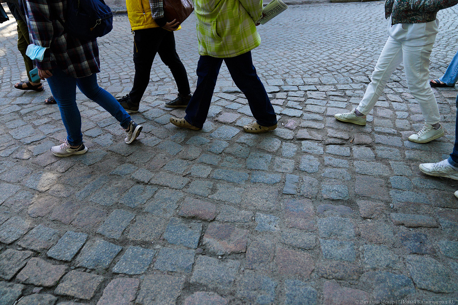 Повороты истории и улиц: как устроен спектакль-прогулка по району «Кронпринца» (фото)