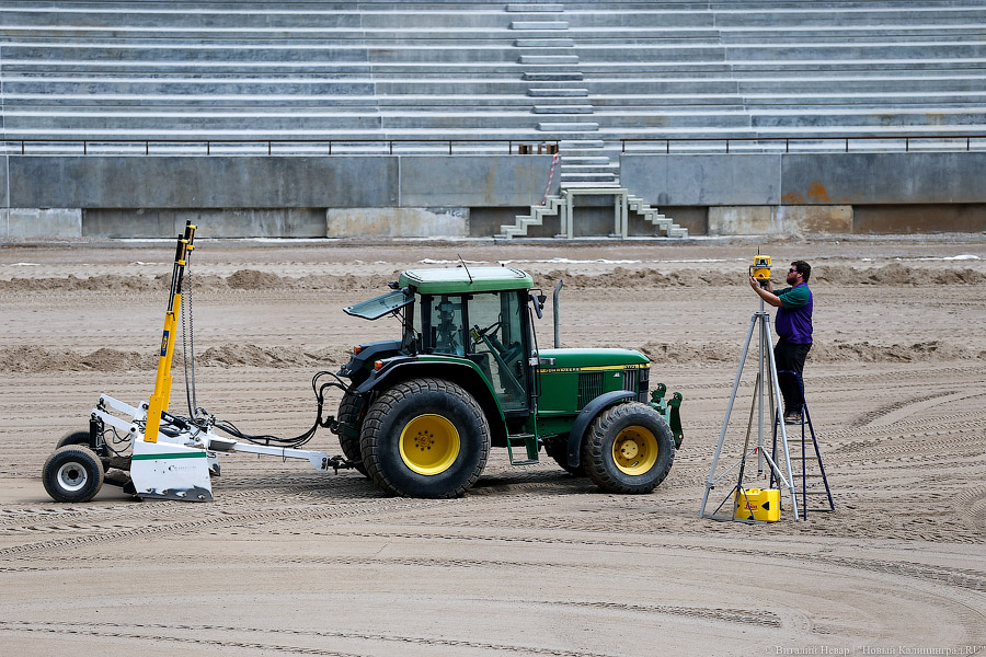 Изгоняющие воду: что увидел вице-премьер Мутко на стадионе к ЧМ-2018