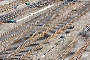 В Гурьевском районе 4-летний мальчик выбрался из окна и ушел гулять на ж/д-станцию