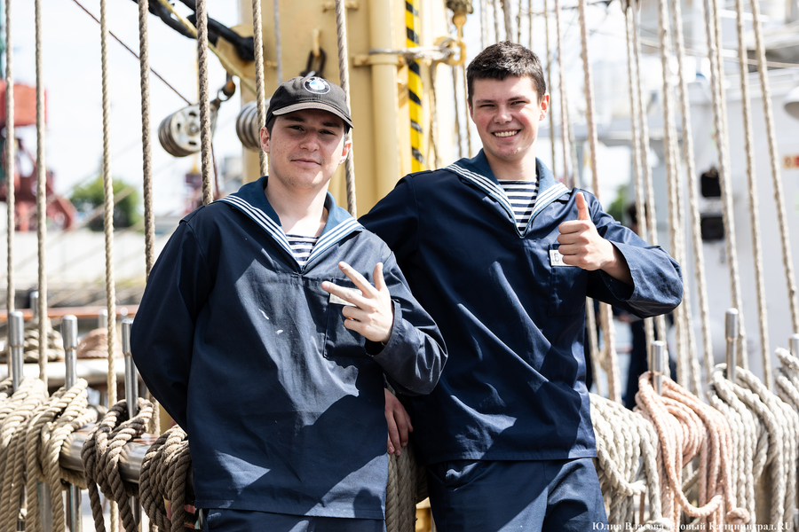 Верёвки, мачты, моряки: в Калининграде открылся фестиваль «Паруса Мира» (фото)