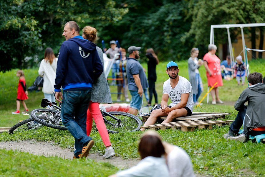 Всем двором: как прошел музыкальный пикник в сквере Готтшед