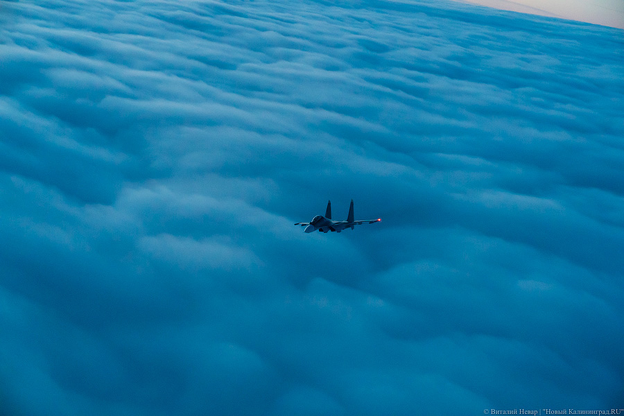 Летчики Балтфлота отрабатывают дозаправку в воздухе. Фоторепортаж «Нового Калининграда»