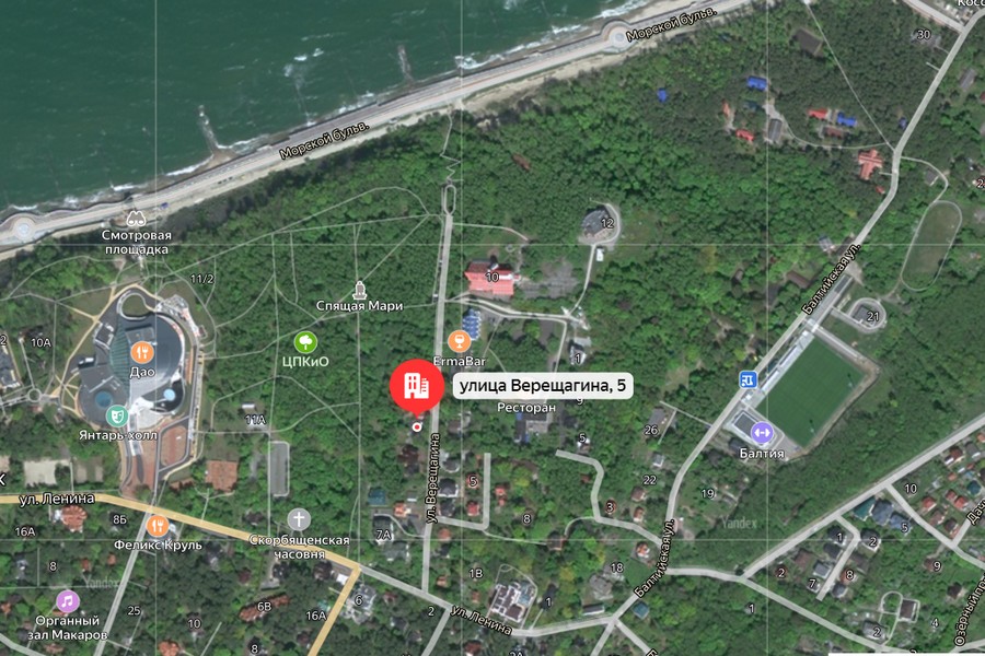 В Светлогорске начали демонтировать фундамент недостроенного дома отдыха