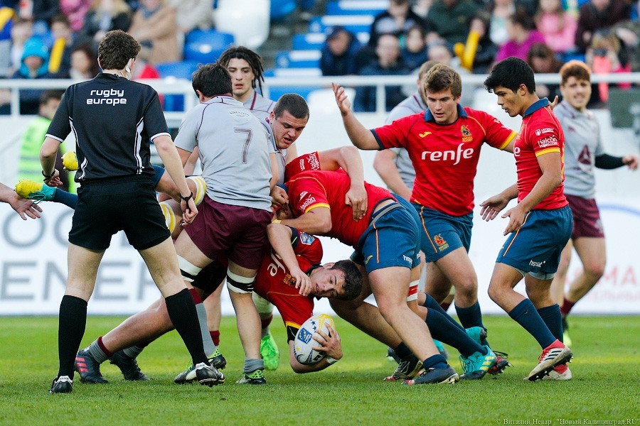 Верите, что им по 18?: в Калининграде прошел Чемпионат Европы по регби (фото)