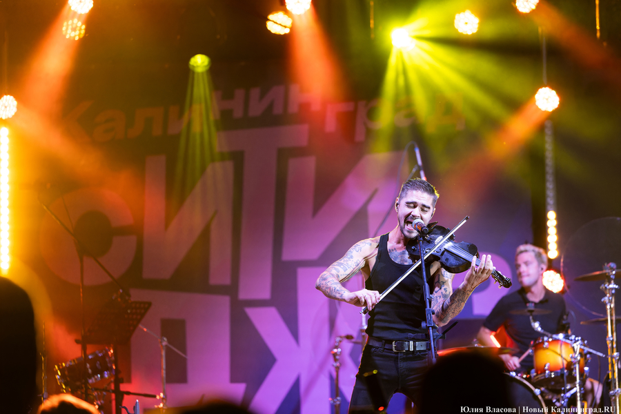 Дикие пляски цыганских шляпников: оглушительное закрытие «Калининград Сити Джаза» (фото)