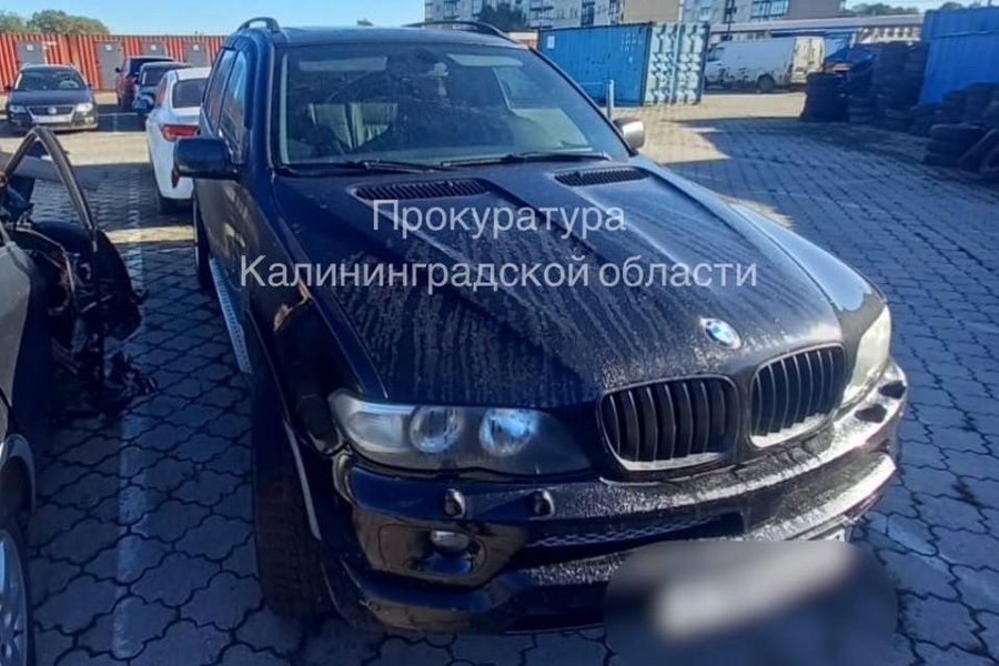 У калининградки, ездившей по городу пьяной за рулем, конфисковали «БМВ Х5» (фото)