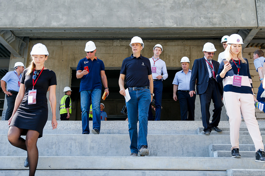 Жаркий визит: ход строительства объектов ЧМ-2018 проинспектировала FIFА