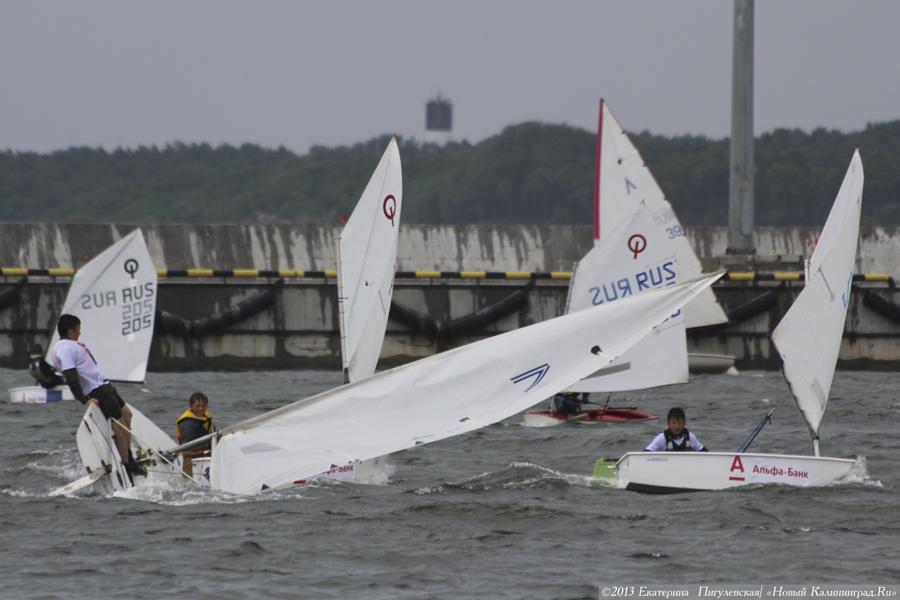 Дотянуться до звезд: фоторепортаж с парусной регаты «Кубок космонавта Леонова»