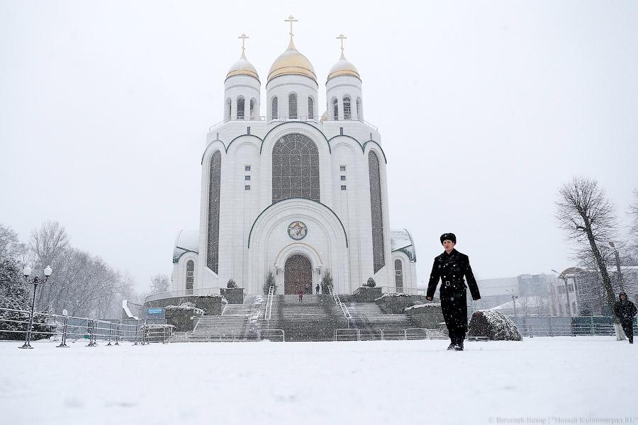 Белый снег, серый лёд: зима в Калининграде (фото)