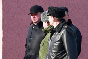 Опрос: россияне считают, что чиновники минобороны и минсельхоза уйдут от наказания