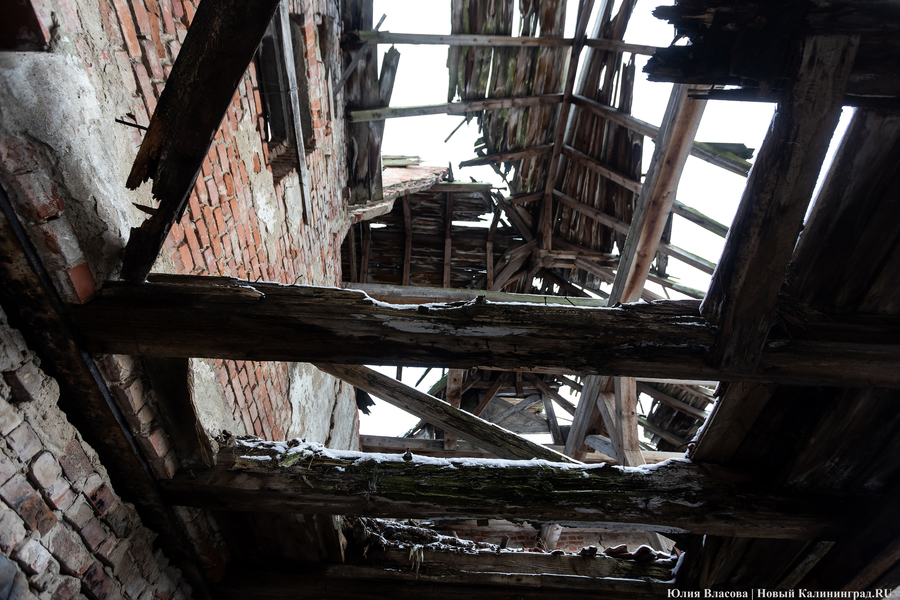 После 30 лет разрушений: в Железнодорожном готовятся к восстановлению фахверковых складов (фото)