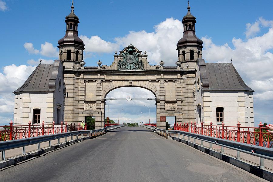 Есть женщины в прусских селеньях: женские монументы Калининграда