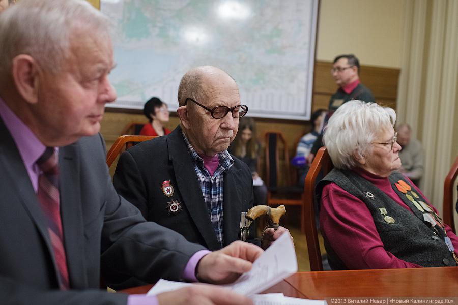 «Важно, чтобы помнили»: Александр Ярошук на встрече с участниками Сталинградской битвы