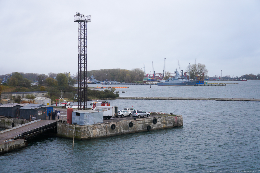 Ты не пройдешь: Балтфлот продезинфицировал от коронавируса 33-ий судоремзавод (фото)