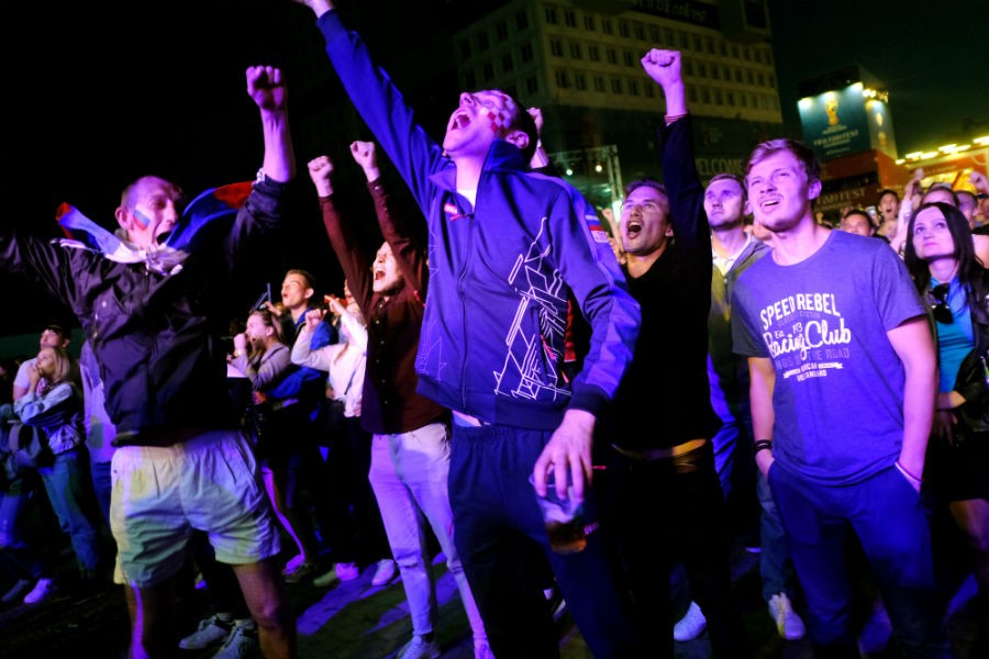 Фан-зону в Калининграде в субботу посетили 30 тыс. болельщиков