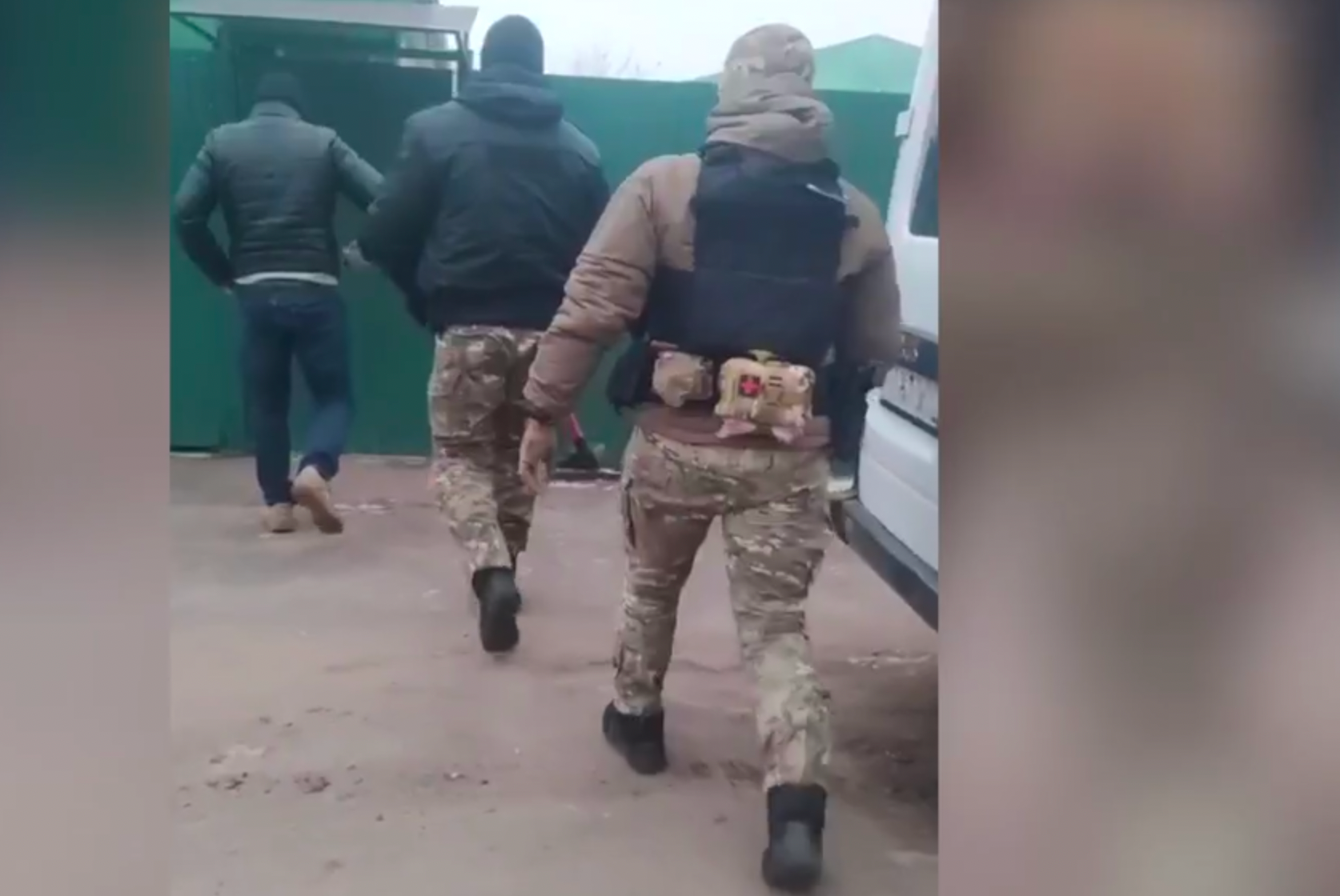 Калининградские полицейские задержали очередного курьера телефонных мошенников (видео)