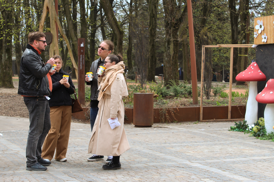 Ярмарка для метеоустойчивых: как прошло открытие гастрофестиваля на острове Канта (фото)