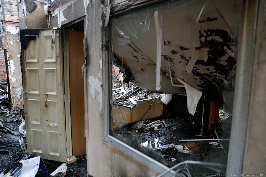 Ничего не ждем: пострадавшие о последствиях пожара на пр. Калинина (фото)