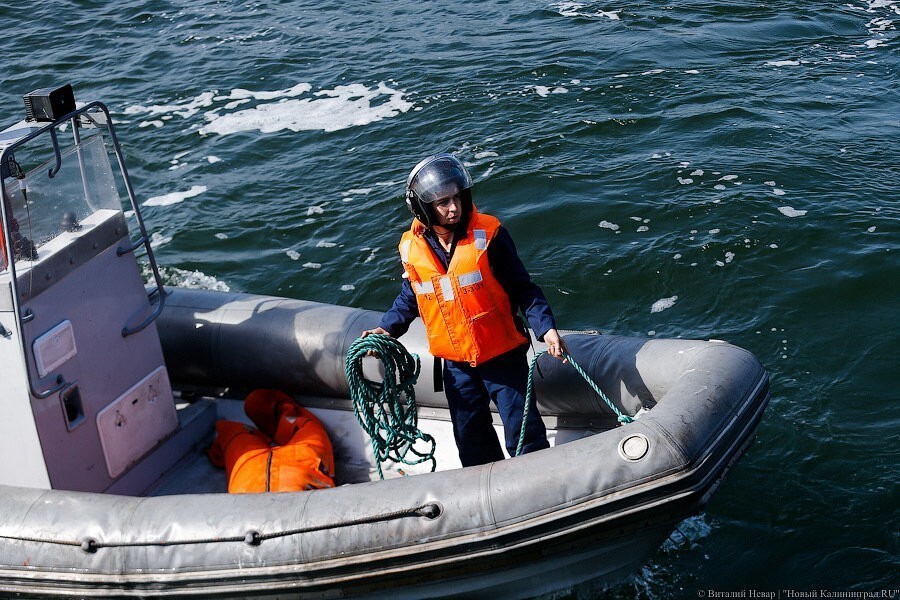 Спасатели вытащили из Голубых озер тело мужчины