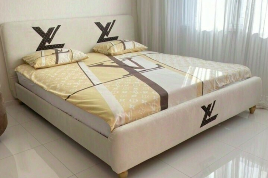 Ежемесячная стоимость аренды квартиры по ул. Октябрьской — 55000 рублей, иллюстрация — скриншот с сайта avito.ru/kaliningrad