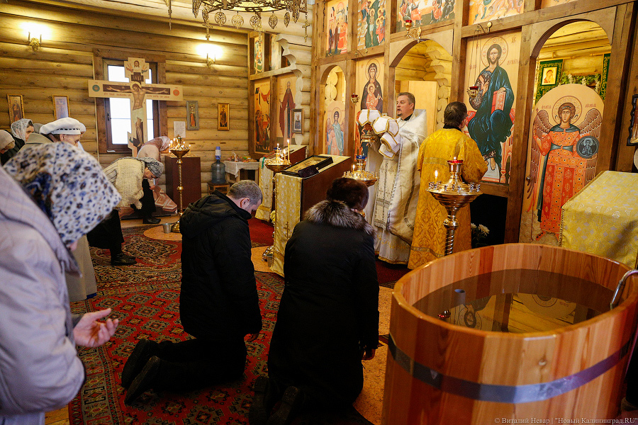 Православное погружение: в Калининграде прошли крещенские купания (фото)