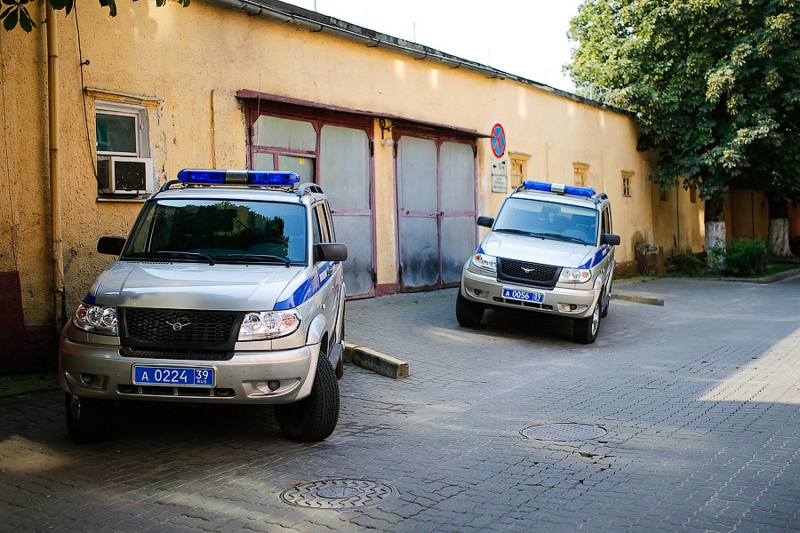 В Калининграде полиция задержала работника автосалона за присвоение имущества