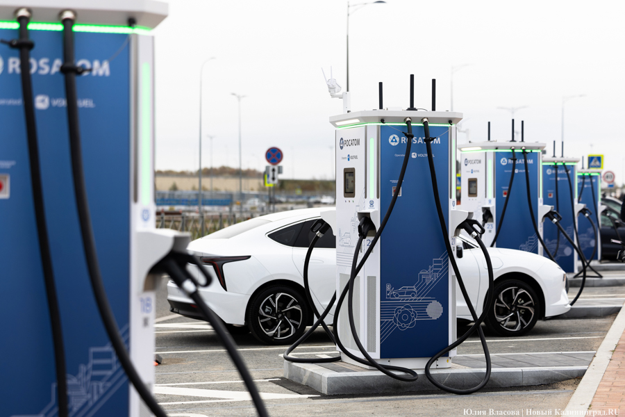 «Заправка» — до часа ожидания: как выглядят хабы для зарядки электромобилей (фото)