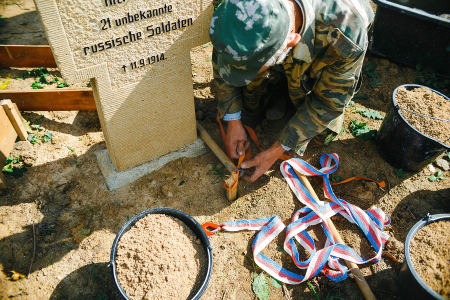Волонтеры установили данные 239 солдат Первой мировой, похороненных в Калининградской области