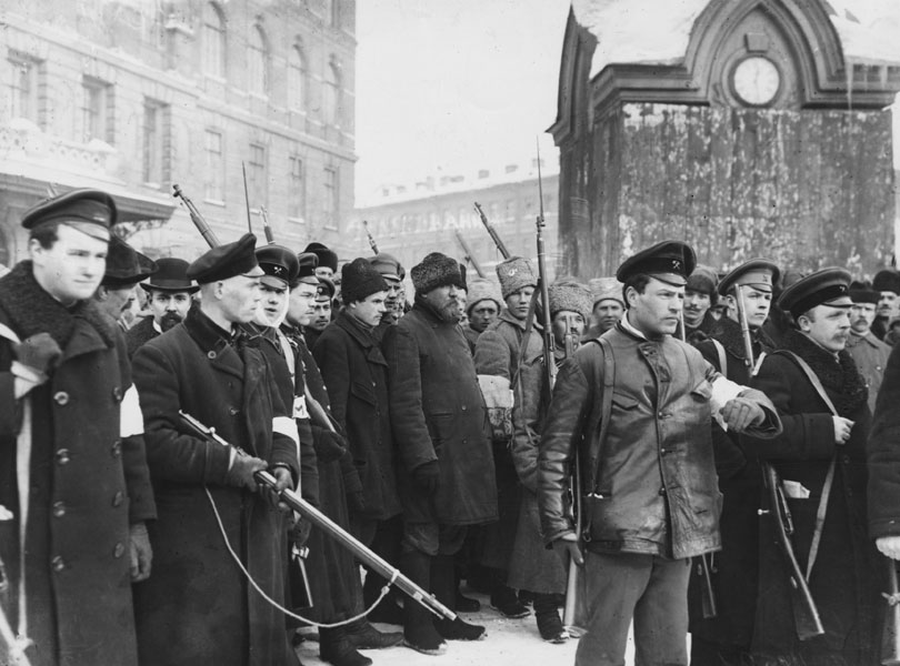 В Художественной галерее покажут Ленина в парике и снимки революции 1917 года