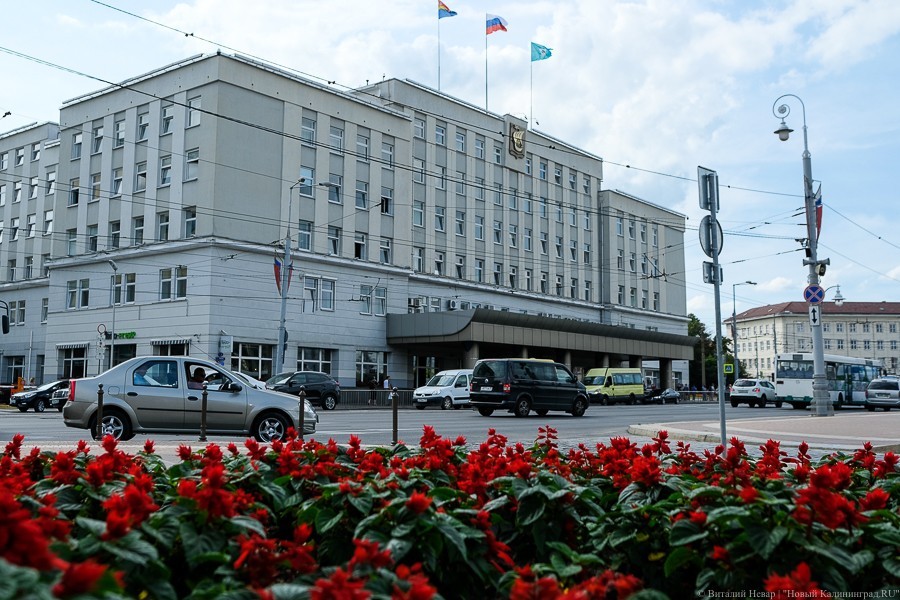 На Батальной ликвидировали два незаконных павильона