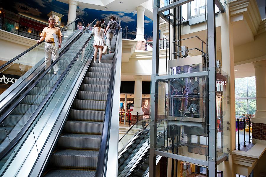 «Почти доступно»: как инвалиды и экспертная комиссия посетили  ТРЦ «Европа»