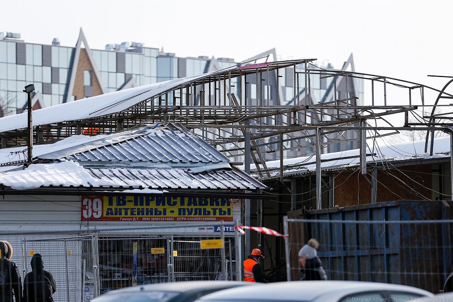 Последние могикане: как сносят промтоварные ряды Центрального рынка (фото)