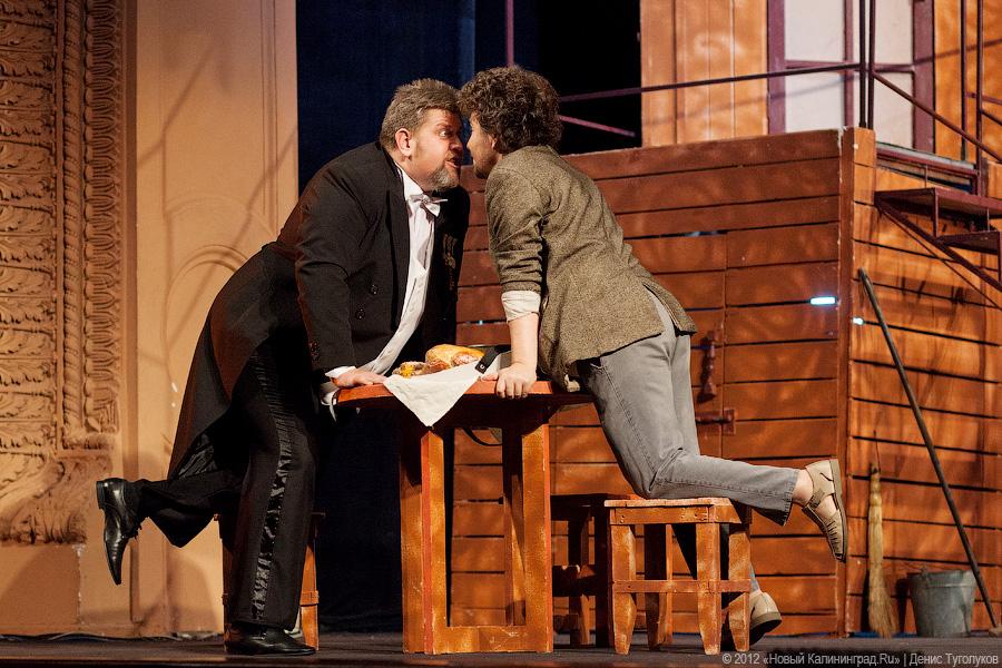 «Светская жизнь драматического театра»: фоторепортаж с репетиции спектакля