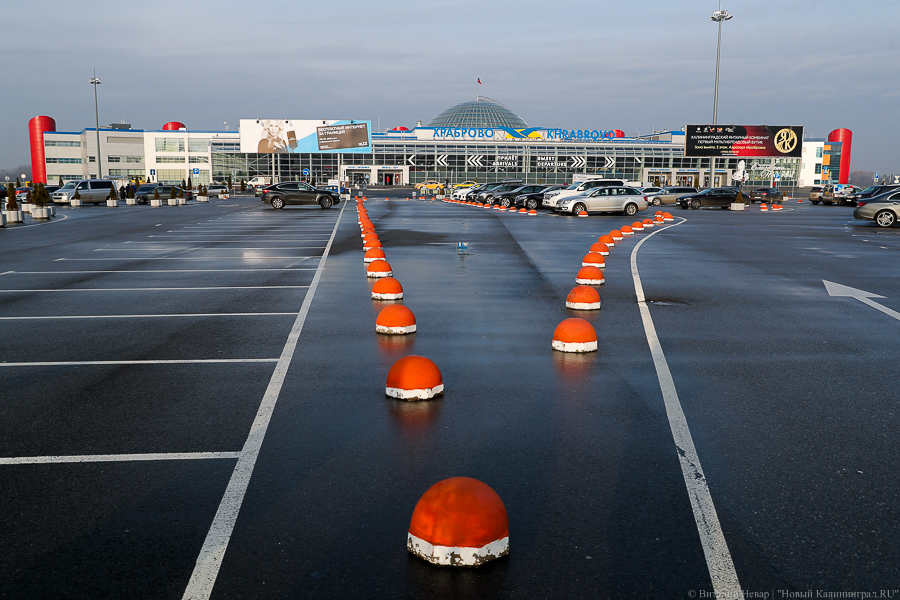 В аэропорту «Храброво» стали обслуживать пассажиров с электронными билетами