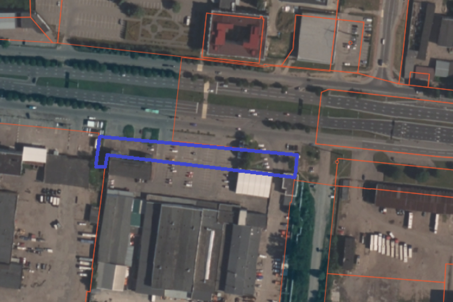 В Калининграде выставили на торги участок под автостоянку на Московском проспекте