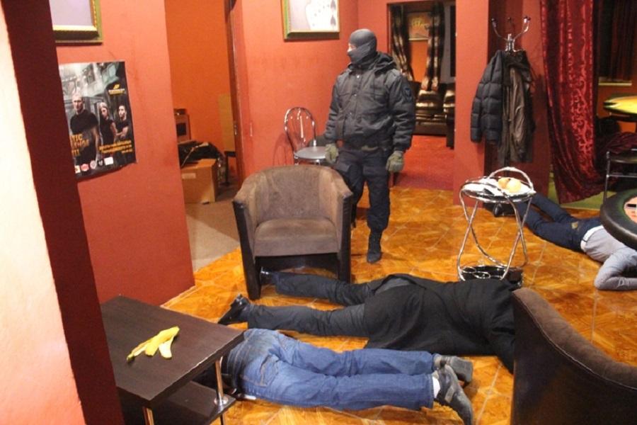 В Калининграде полиция накрыла подпольное казино (фото)
